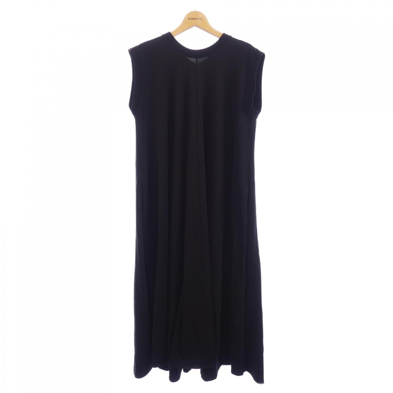 エイトン ATON カットワンピース