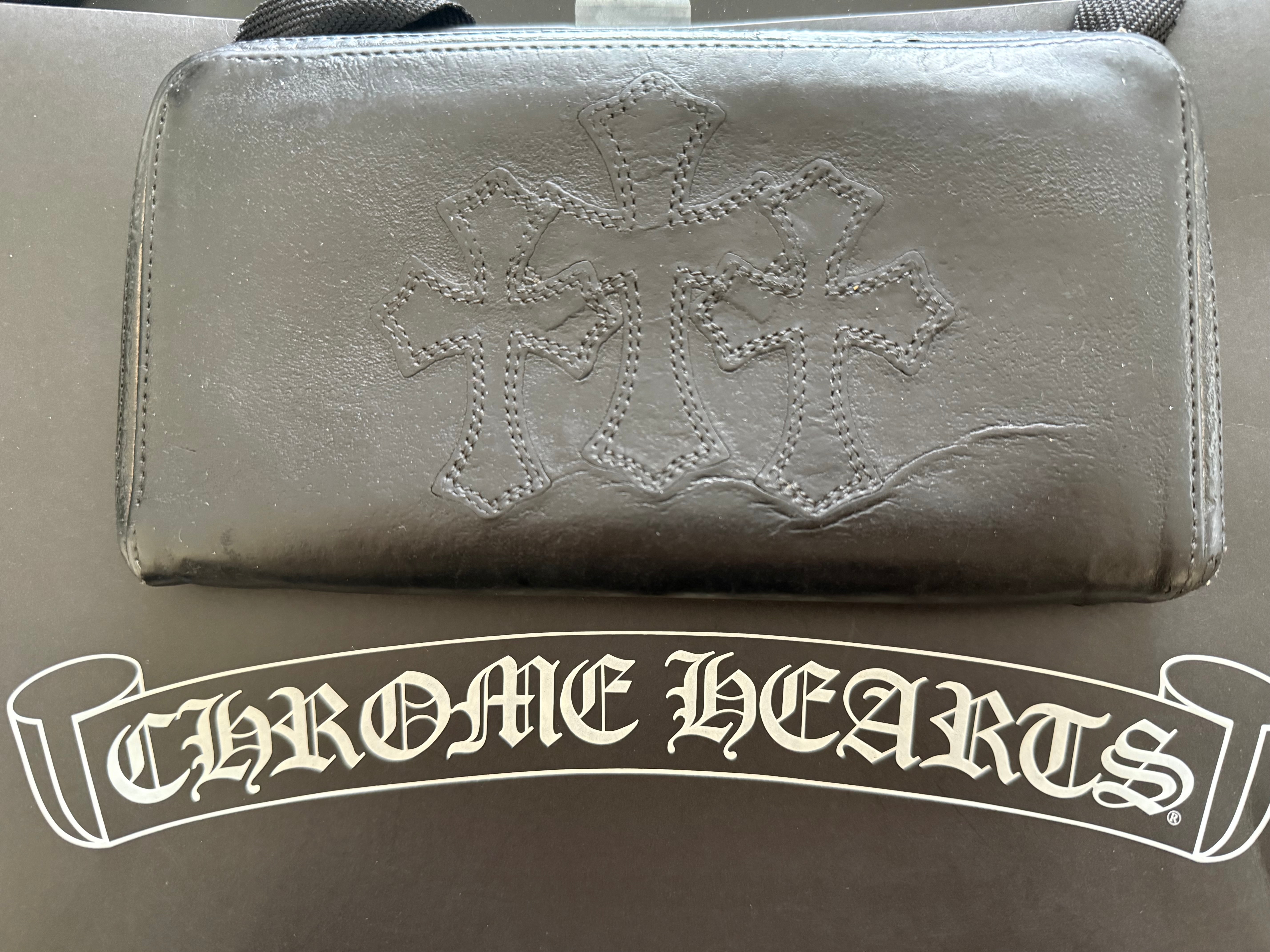 クロムハーツ レクタンギュラー F ジップ ウォレット / 3セメタリー クロス （ヘビー レザー） "ブラック"