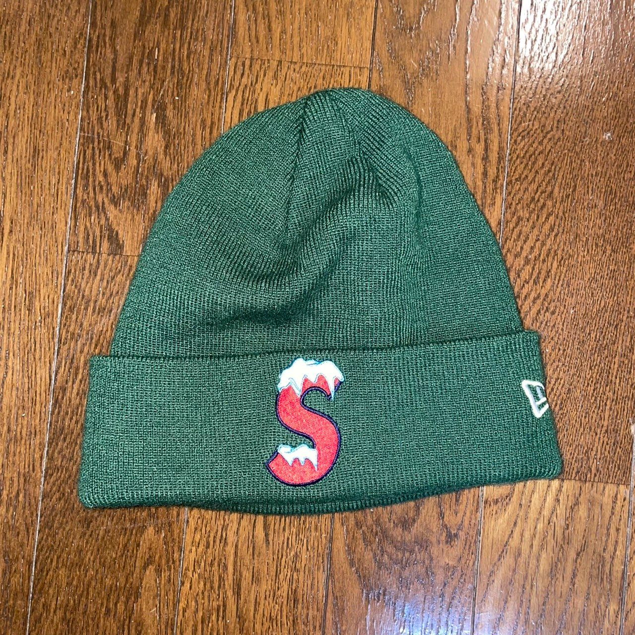 Supreme New Era® S Logo Beanie "Green" (19FW)