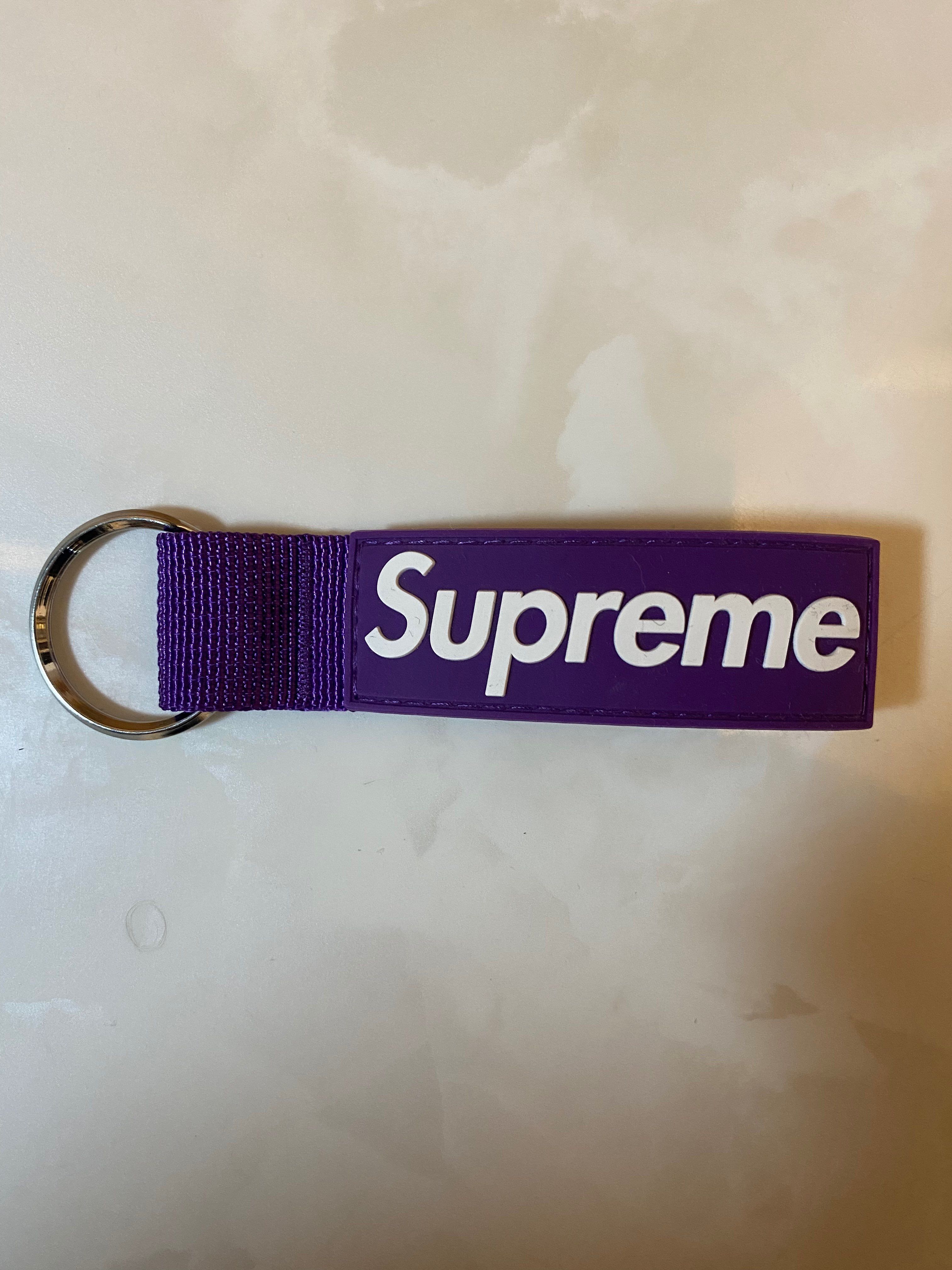 Supreme Webbing Keychain "Purple" (20FW)