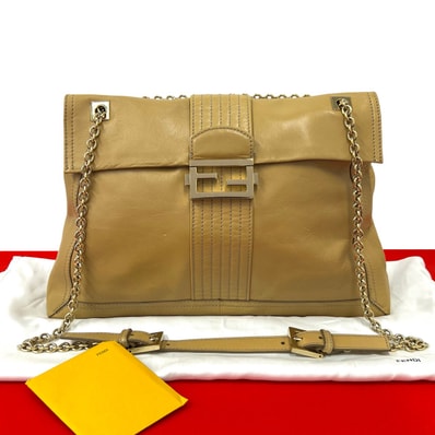 FENDI フェンディ FF ロゴ 金具 レザー ショルダーバッグ ベージュ
91176