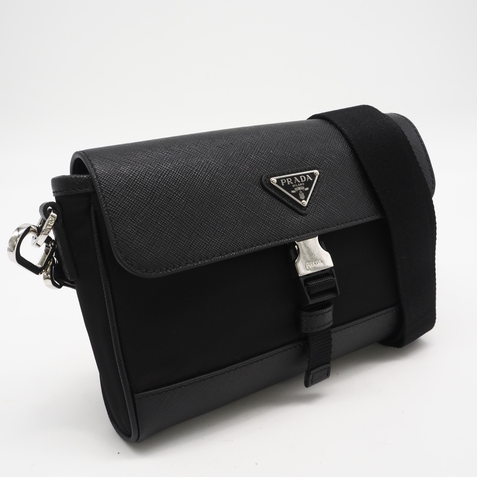 極美品 PRADA プラダ テスートサフィアーノ Re-Nylon ショルダーバッグ 2VD053 ショルダーバッグ ブラック ナイロン サフィアーノ メンズ