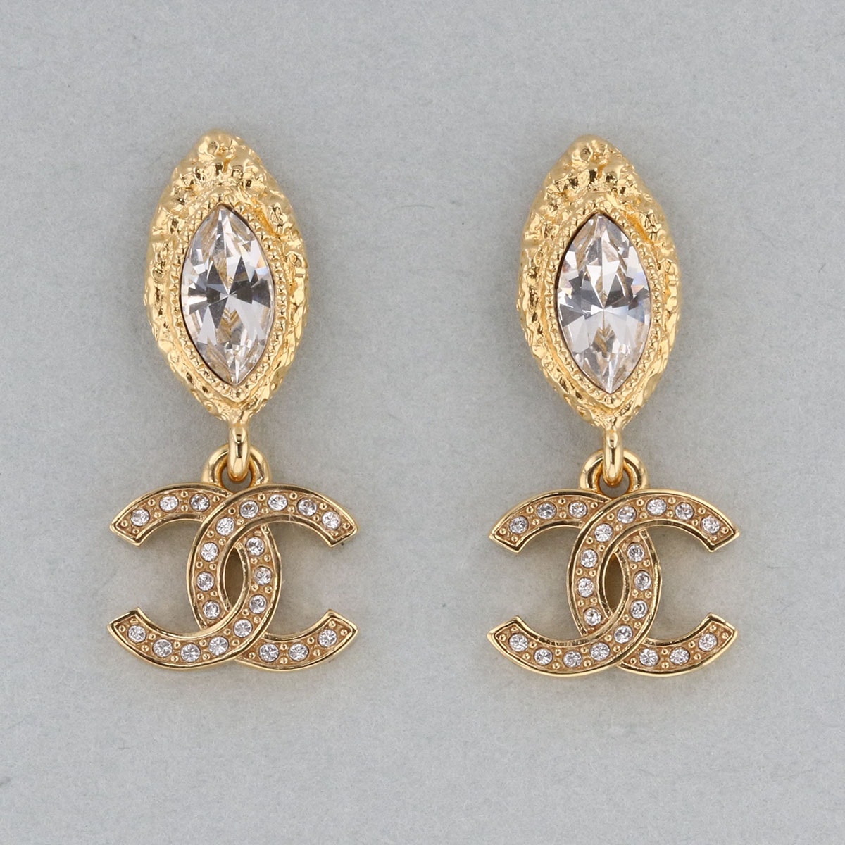CHANEL シャネル ココマーク ラインストーン ピアス ピアス GP ゴールド  レディース【中古】