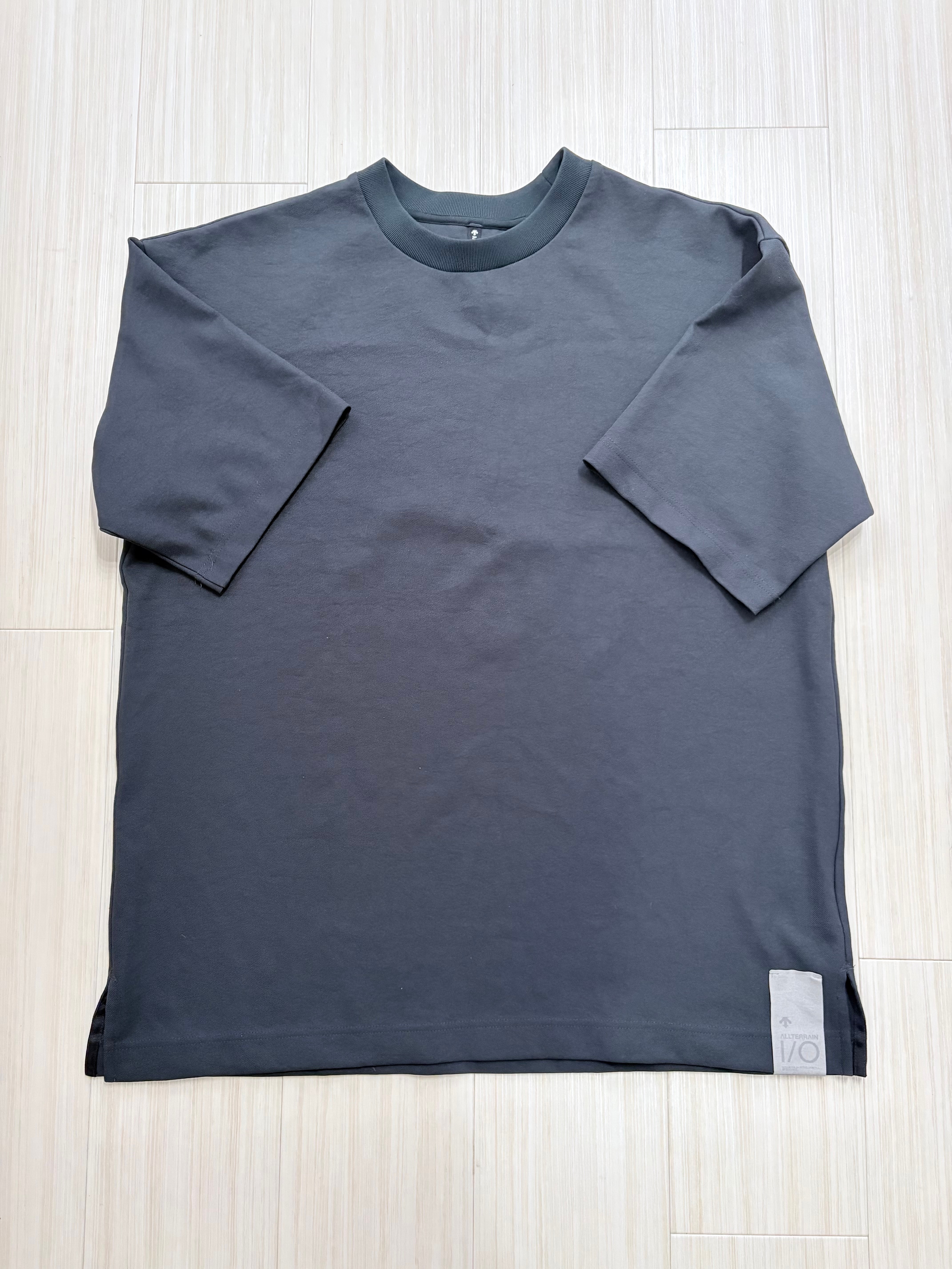 デサントオルテラインI/O Tシャツ