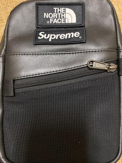 Supreme x The North Face Leather Shoulder Bag "Black"