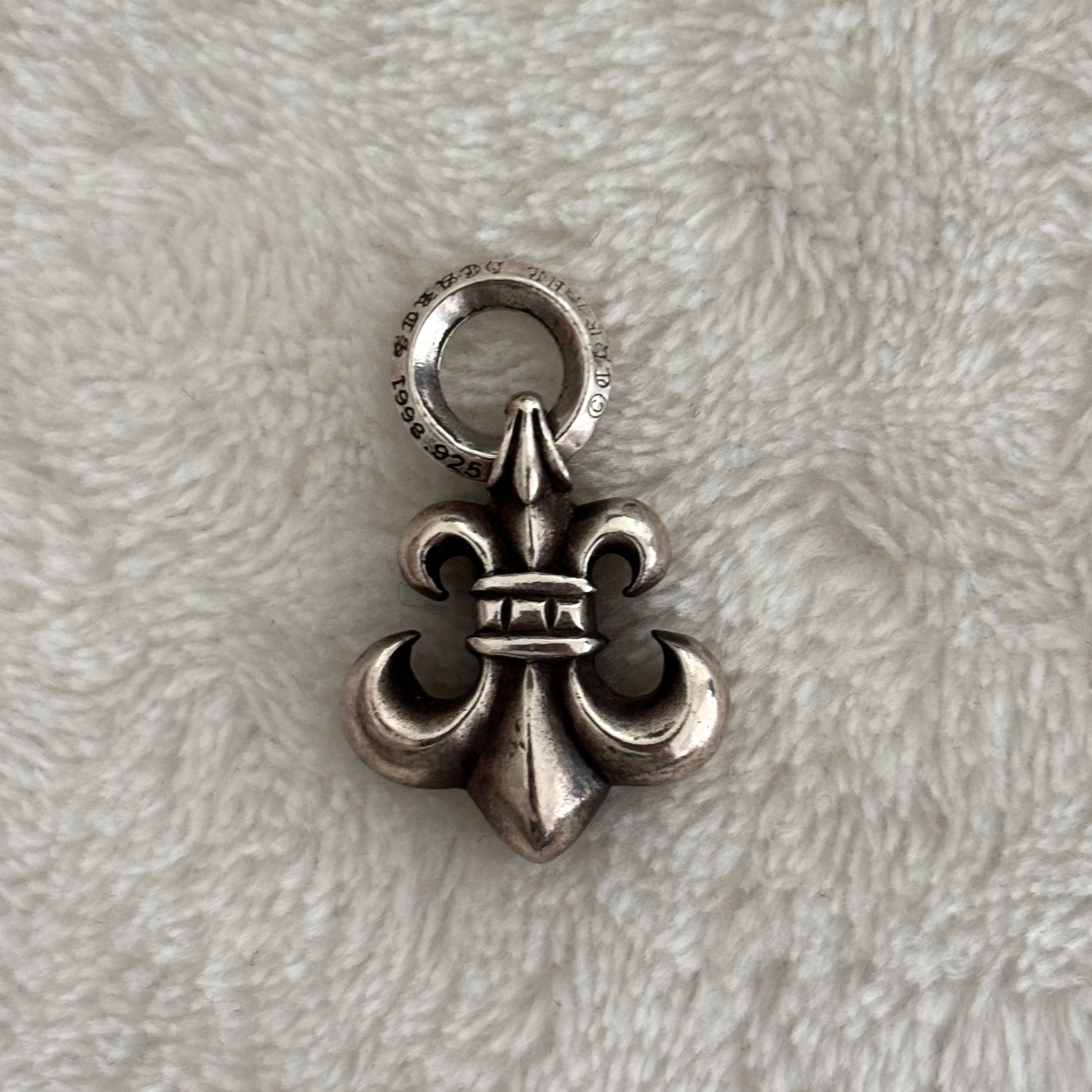 Chrome Hearts BS Fleur Charm "Silver"