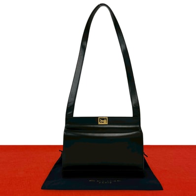 CELINE セリーヌ サルキー ロゴ 金具 カーフ ショルダーバッグ ブラック
75266