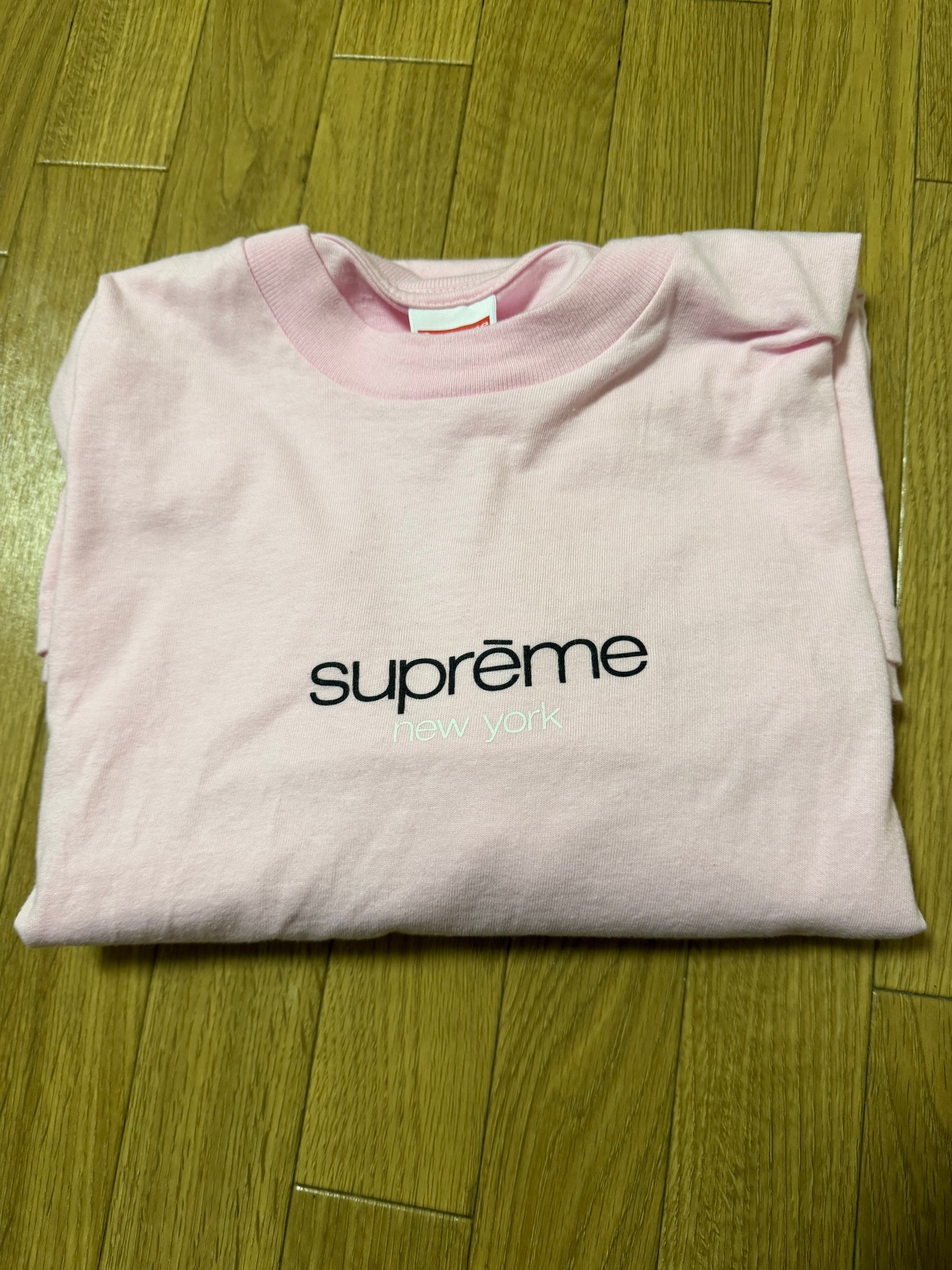 Supreme Classic Logo Tee "Light Pink
"