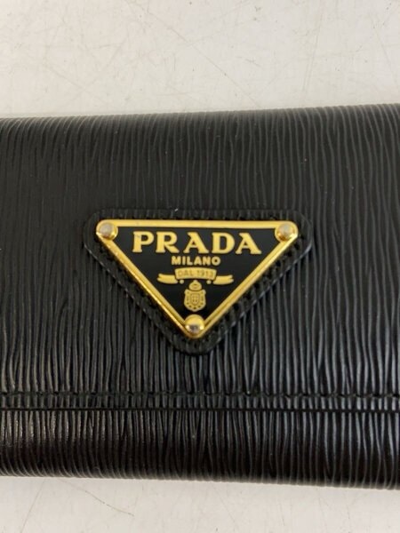 B (目立った傷や汚れなし)】PRADA FREEの中古ハイブランド品通販｜スニダン