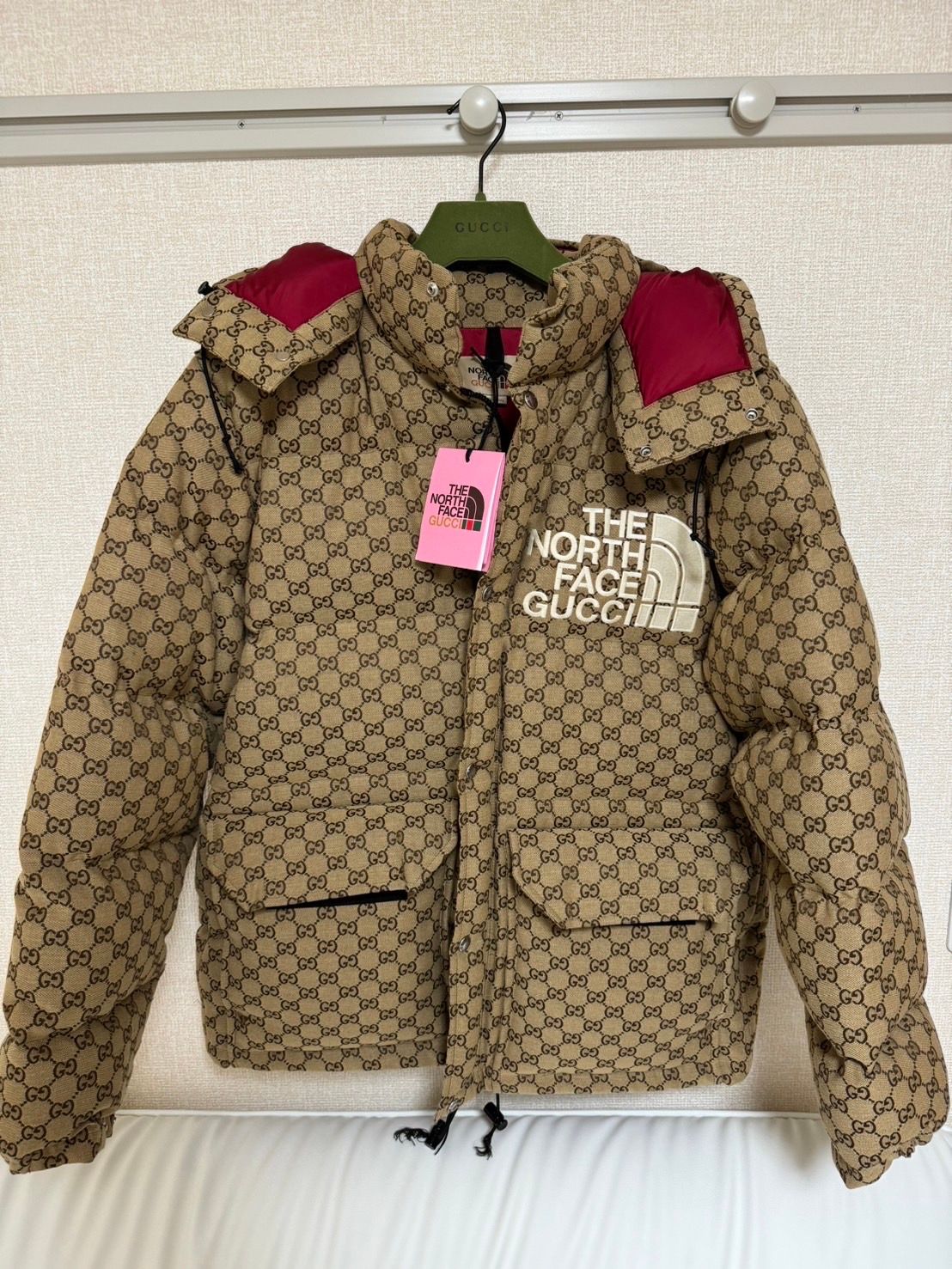 Gucci x The North Face Logo Enbriderie Down Jacket "Beige Ebony"