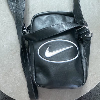 Supreme x Nike Leather Shoulder Bag "Black" HJ7964-045