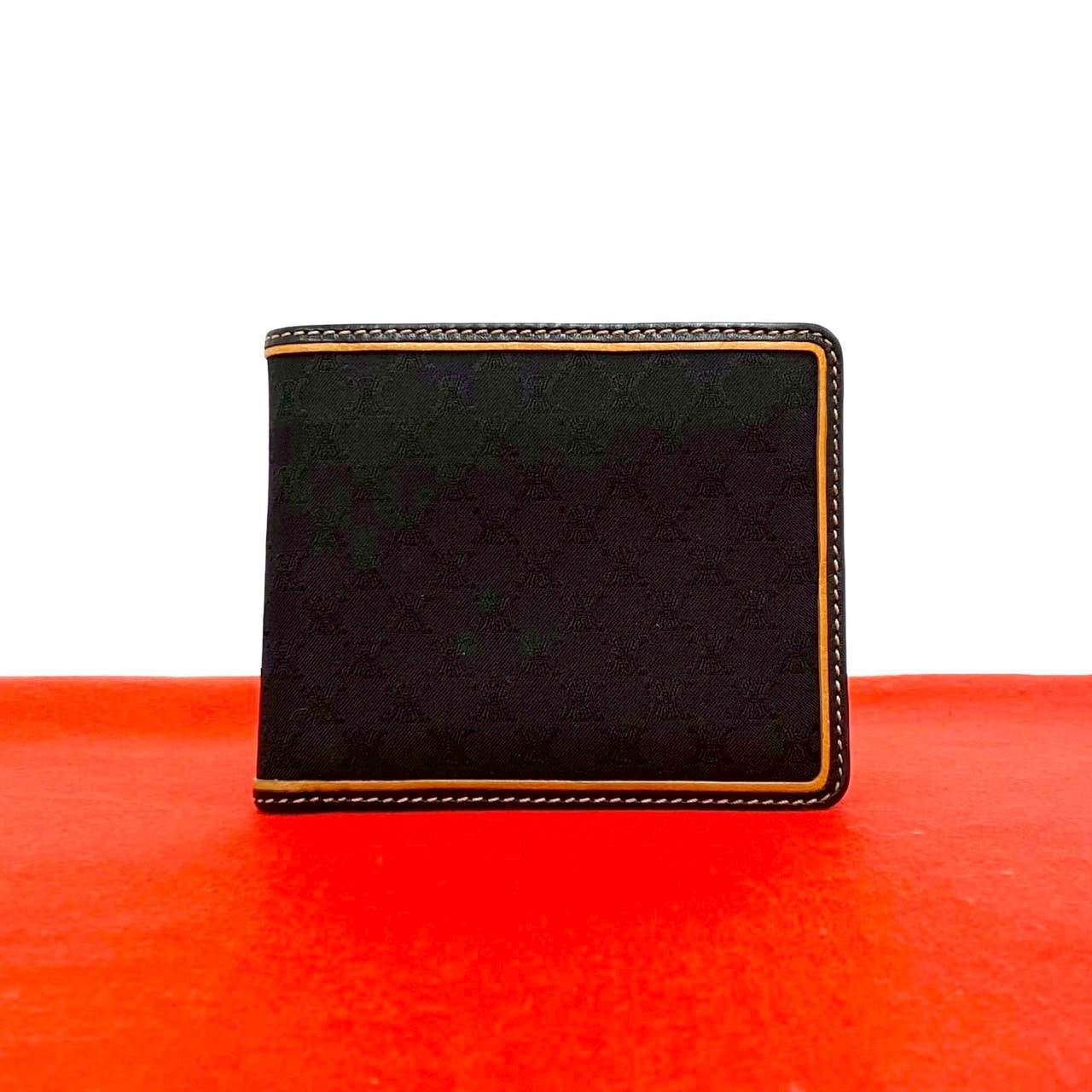 CELINE セリーヌ マカダム ブラゾン トリオンフ 柄 キャンバス レザー 二つ折り財布 ブラック
 31784