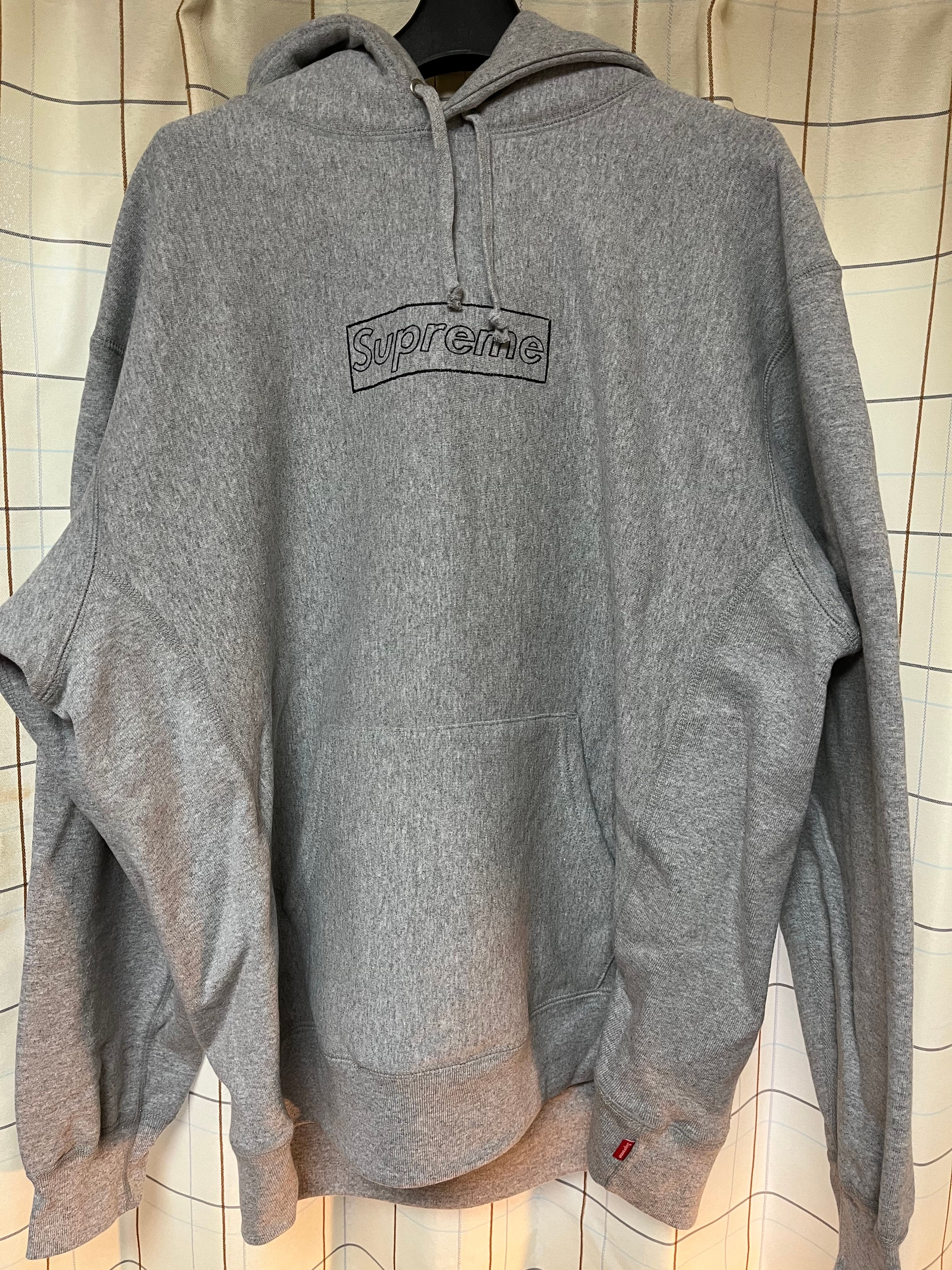 Supreme KAWS Chalk Logo Hooded Sweatshirt "Grey"(2021)