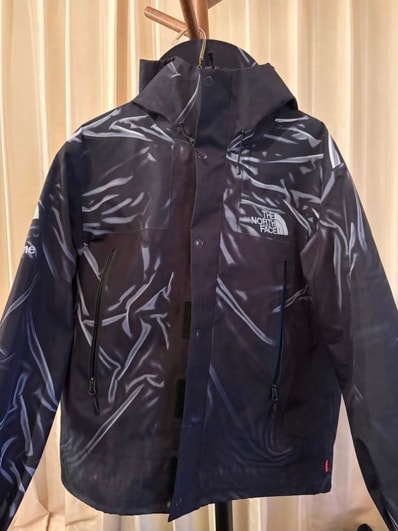 Supreme x The North Face Trompe Loeil Printed Taped Seam Shell Jacket "Black"