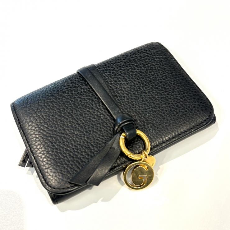 クロエ Chloe 三つ折り財布 アルファベット CHC17AP943H9Q レザー ブラック チャーム【鑑定済み】正規品
