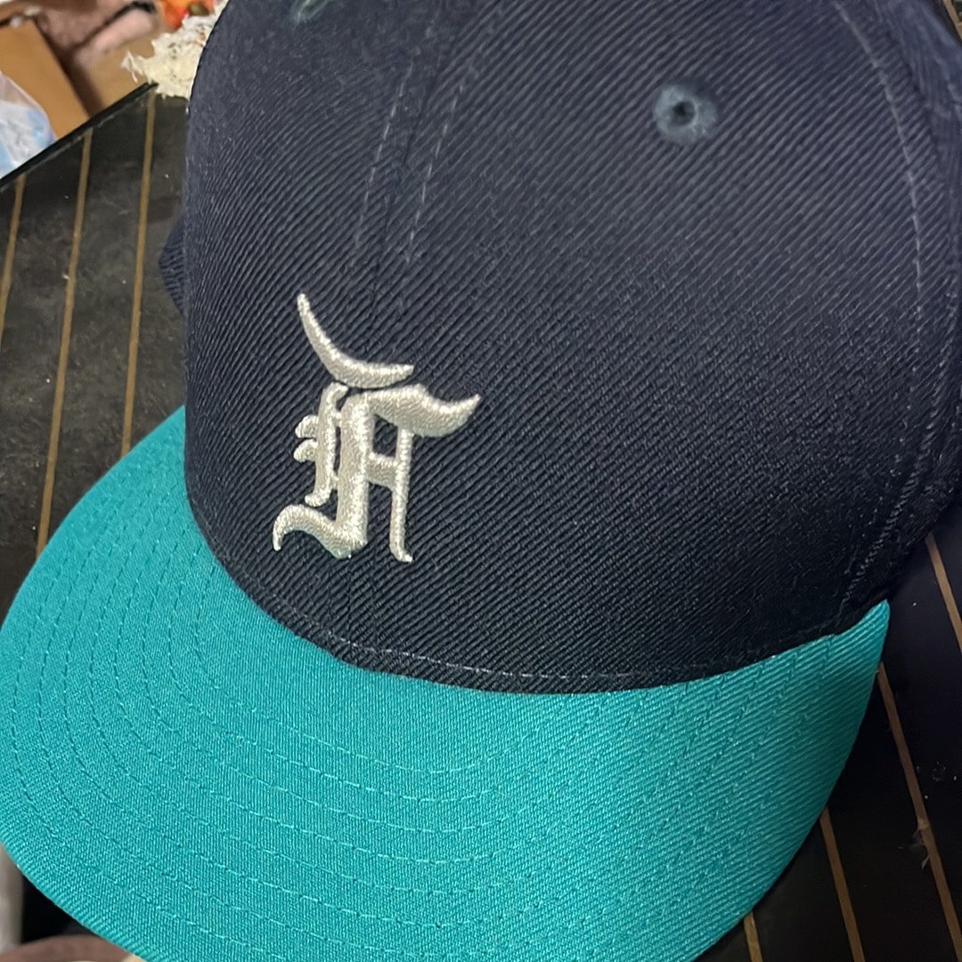 NEW ERA 59Fifty Fear of God Essentials the Classic Collection Seattle Mariners "Navy/Emerald Green"