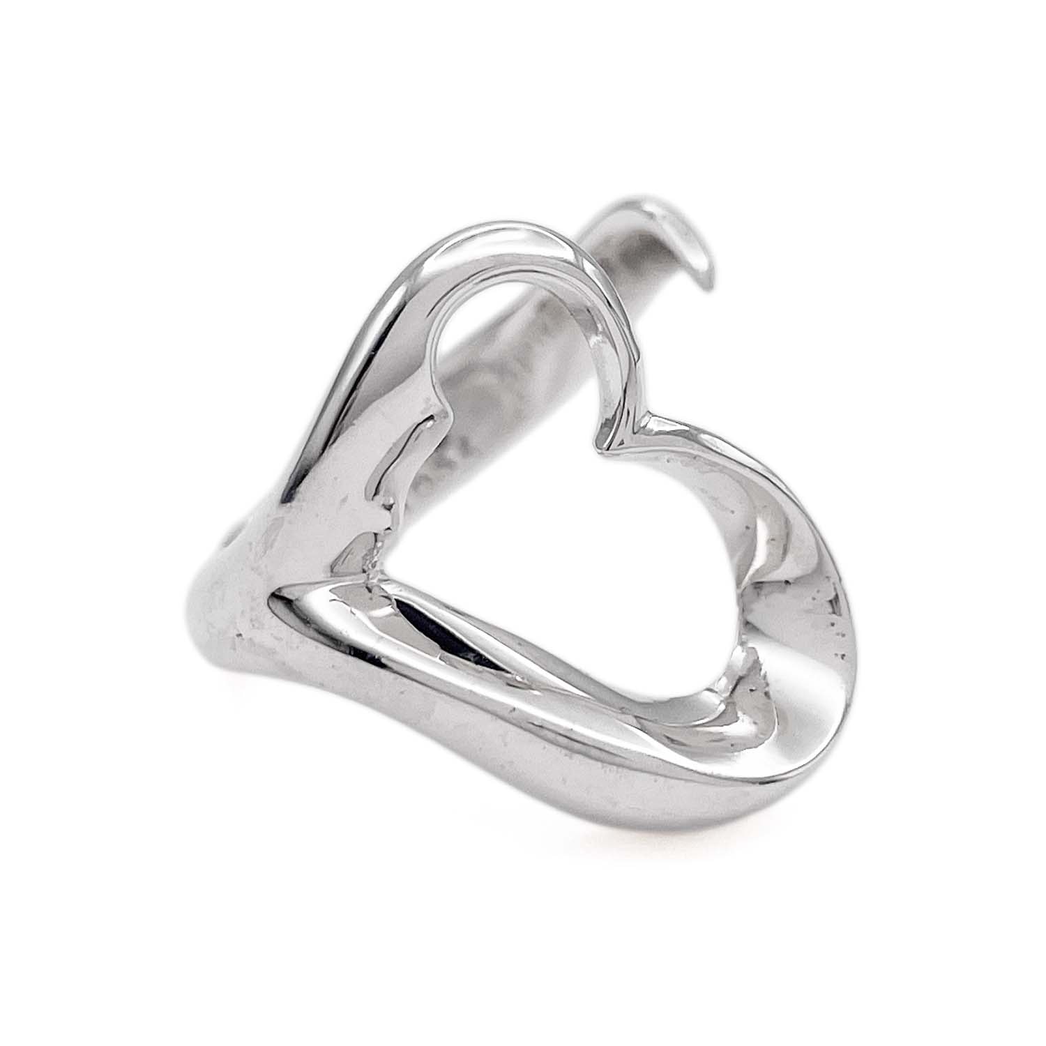 TIFFANY&Co. ティファニー オープンハート リング・指輪
エルサペレッティ SV925 11.5号 シルバー 新品仕上済 レディース
【中古】
