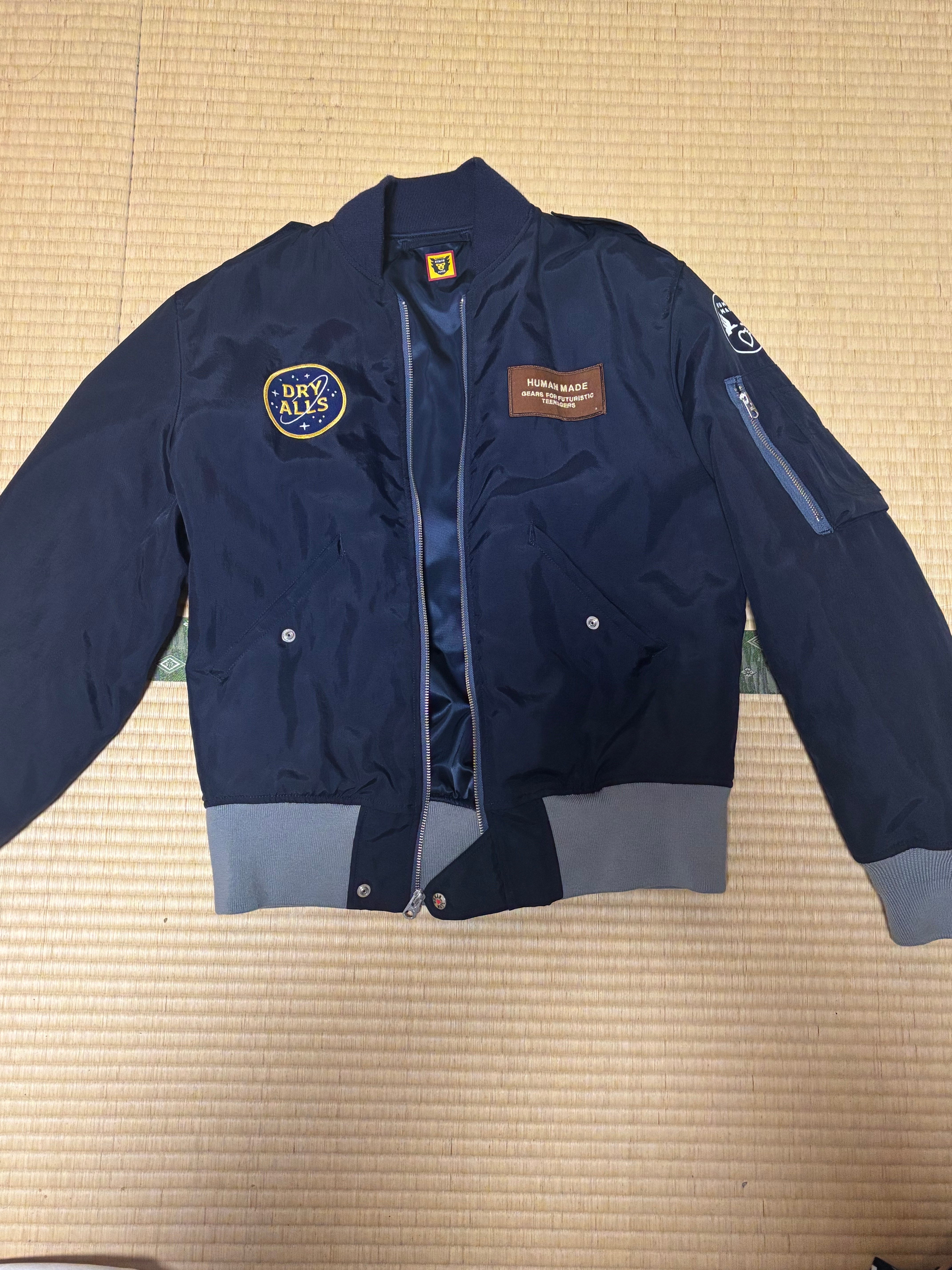 Human Made ボンバージャケット ネイビー/グレー 未使用に近い】ヒューマン メイド ボンバー ジャケット 