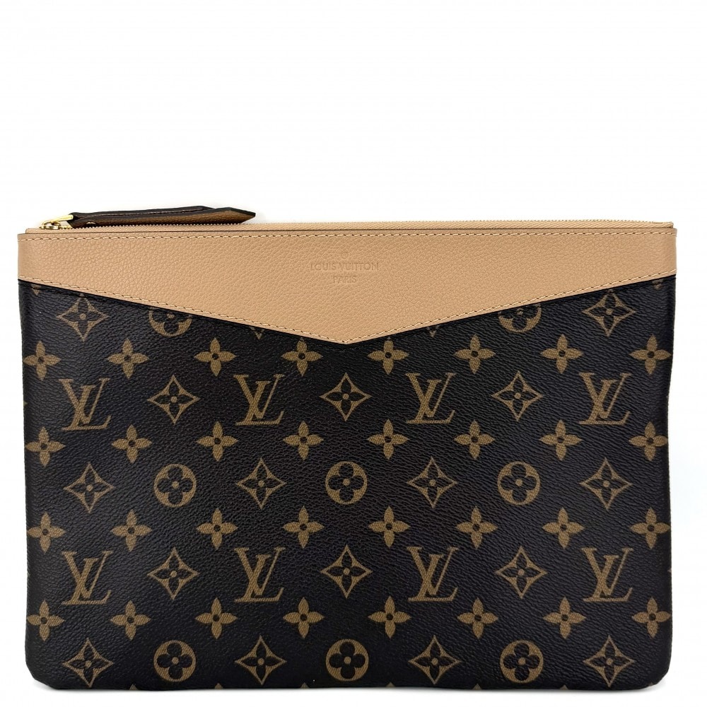 LOUIS VUITTON ルイヴィトン クラッチバッグ デイリーポーチ セカンドバッグ M64591 モノグラムキャンバス    ブラウン 茶 ゴールド金具 メンズ 美品【中古品】