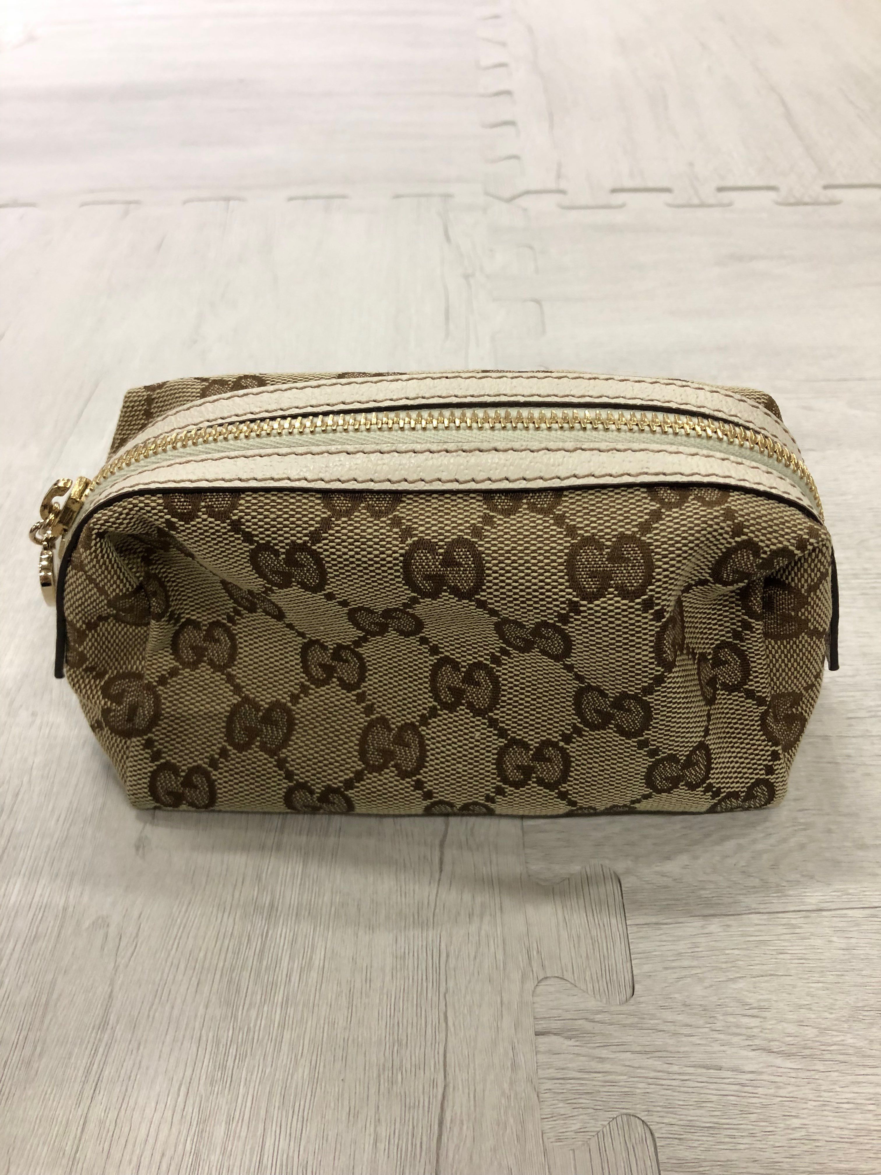 グッチ ポーチGGキャンバス ベージュ