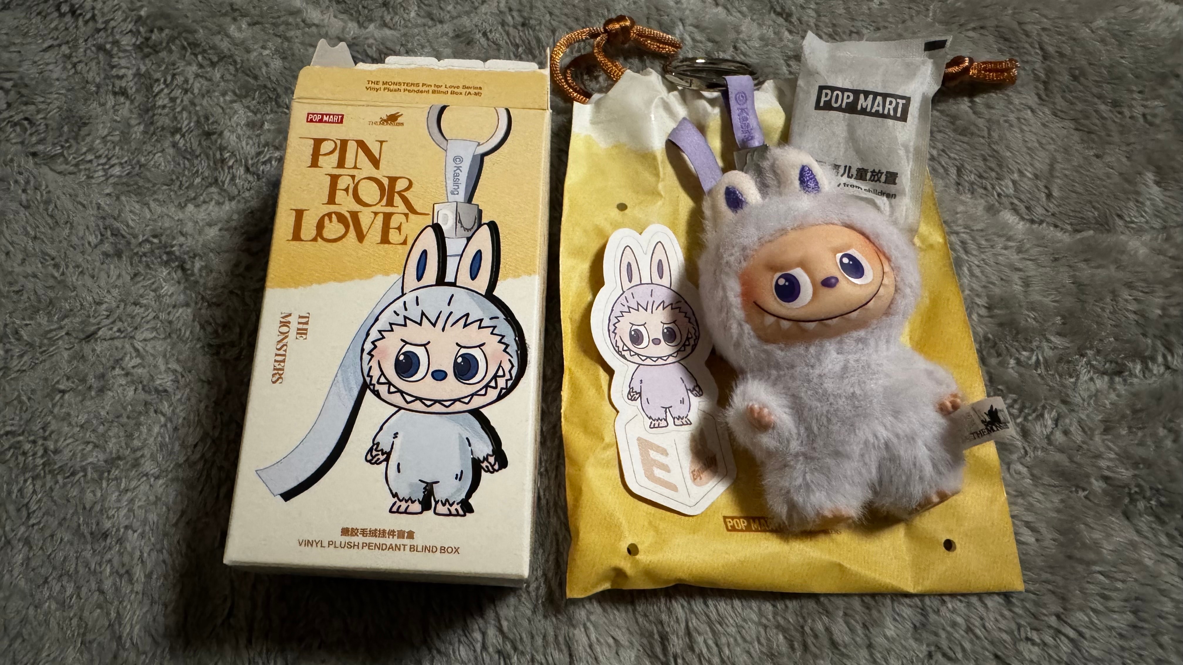 POP MART THE MONSTERS (LABUBU) Pin for Love Series-Vinyl Plush Pendant (A-M) E