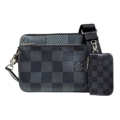 ルイヴィトン トリオメッセンジャー ダミエグラフィット3D ショルダーバッグ PVC N50017 ブラック メンズ LOUIS VUITTON 中古
