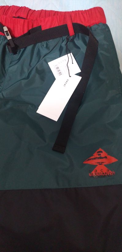 sacai x UNDERCOVER Trackpants "Black Green"