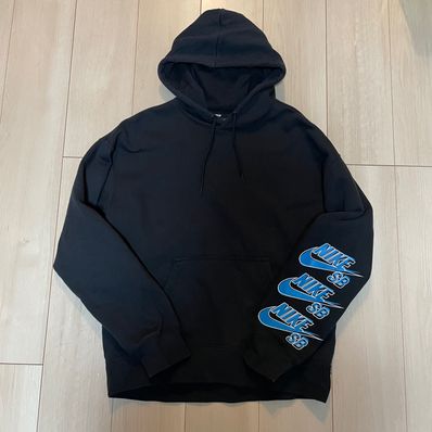 NIKESB ナイキSB プルオーバーフーディ