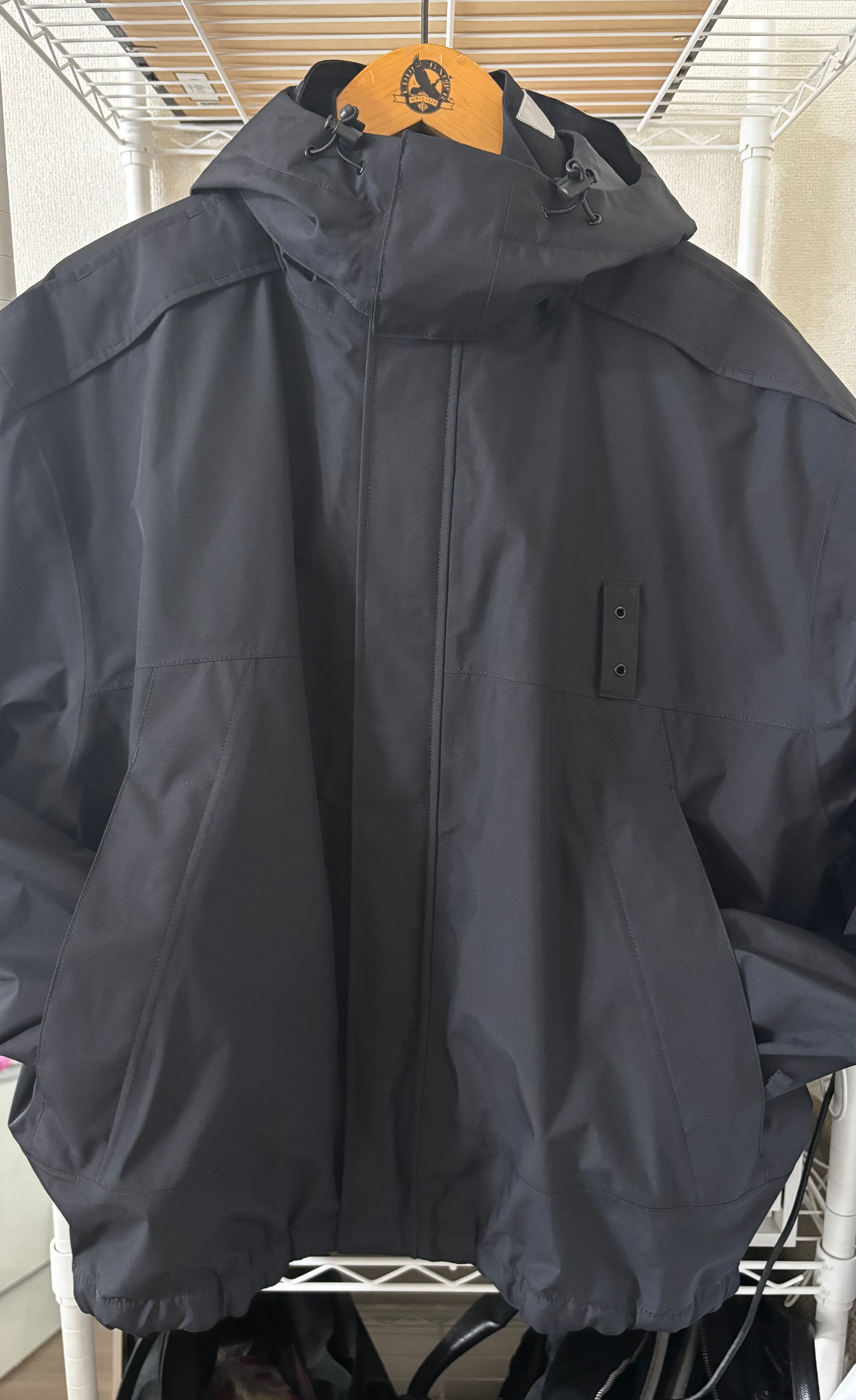 Supreme 2-in-1 GORE-TEX Shell + Quilted Liner Vest "Black"