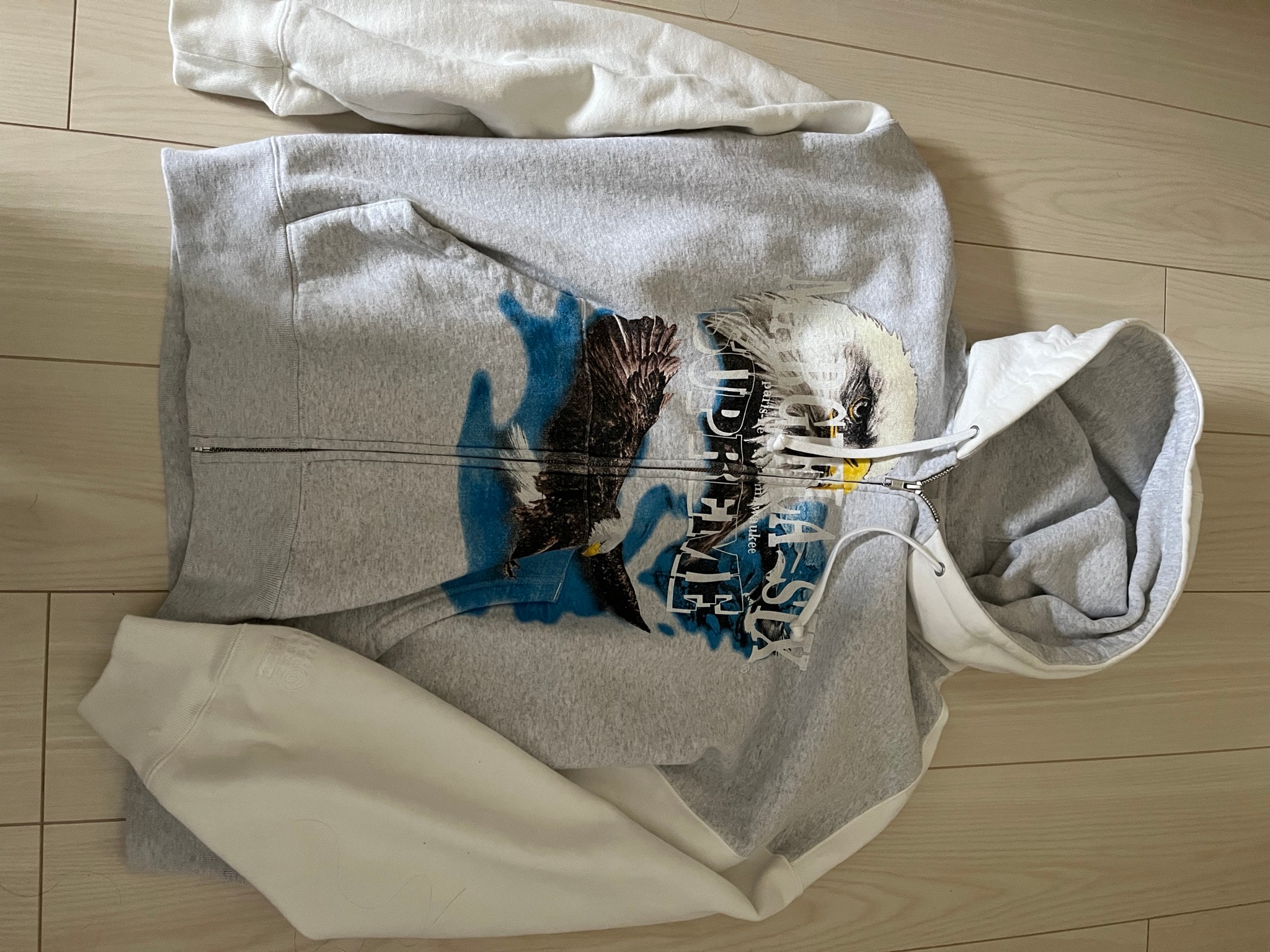 Supreme x MM6 Maison Margiela Eagle Zip Up Hooded Sweatshirt "Ash Grey"