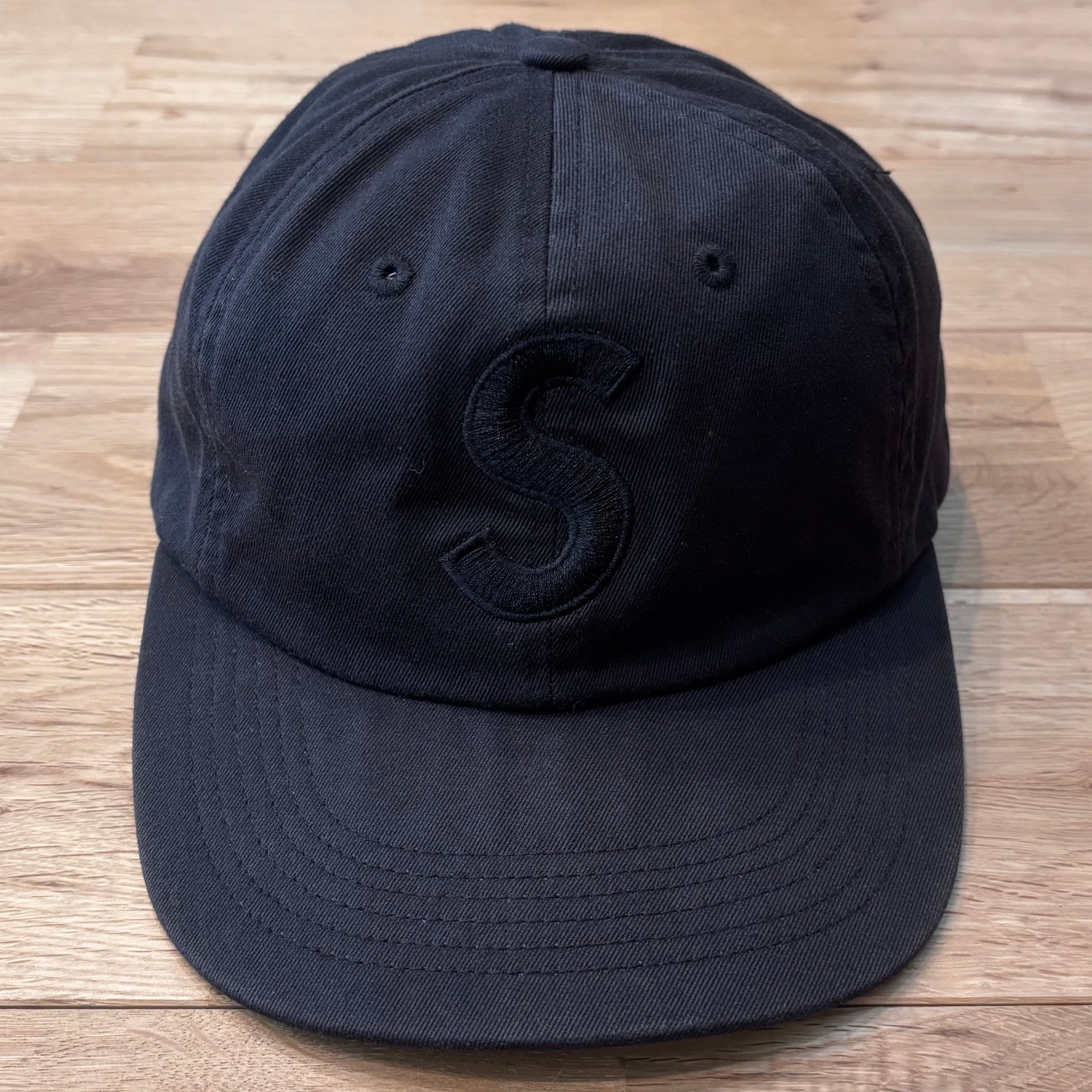 Supreme Tonal S Logo 6-Panel "Black"