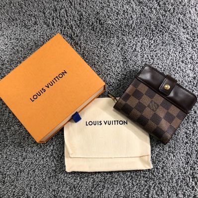 Louis Vuitton Damier Compact Zip