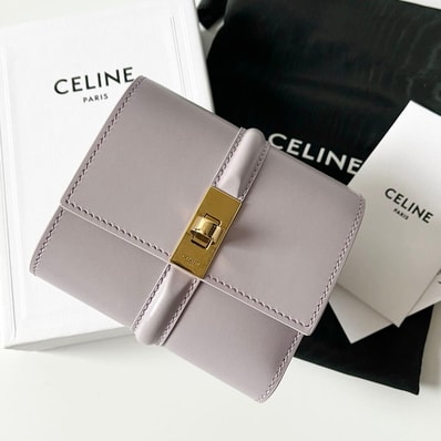 セリーヌ 三つ折り財布 レディース