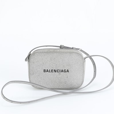 ■美品 バレンシアガ エブリデイ カメラ 552372 ショルダーバッグ