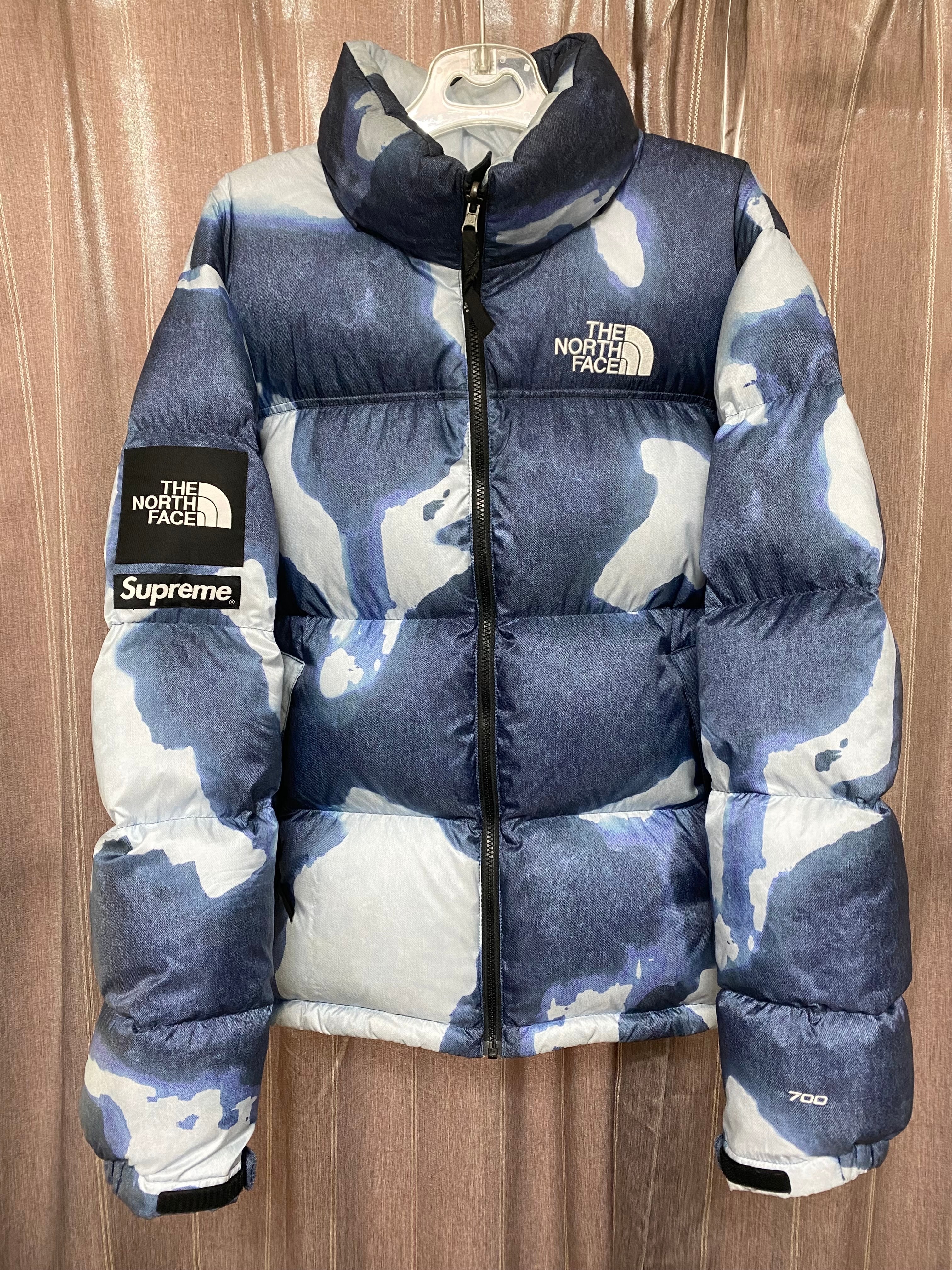 Supreme x The North Face Bleached Denim Print Nuptse Jacket "Indigo"
