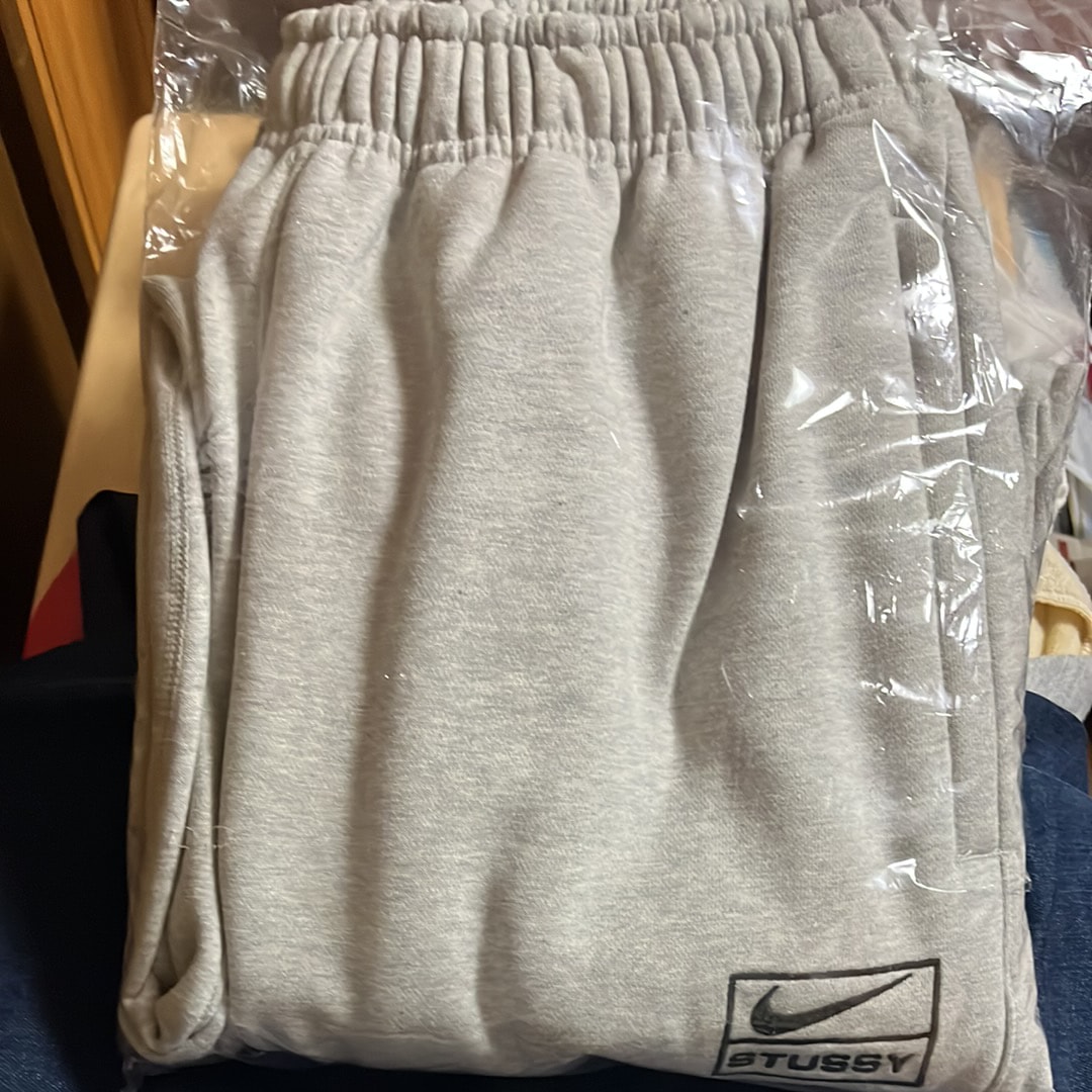 Stussy x Nike Fleece Pant "Grey Heather" (US Size) FN5231-050
