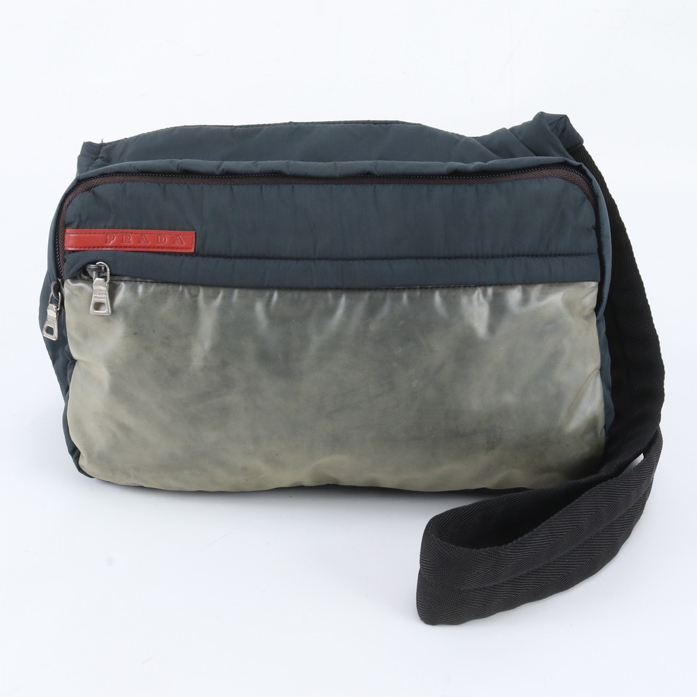 プラダ ショルダーバッグ