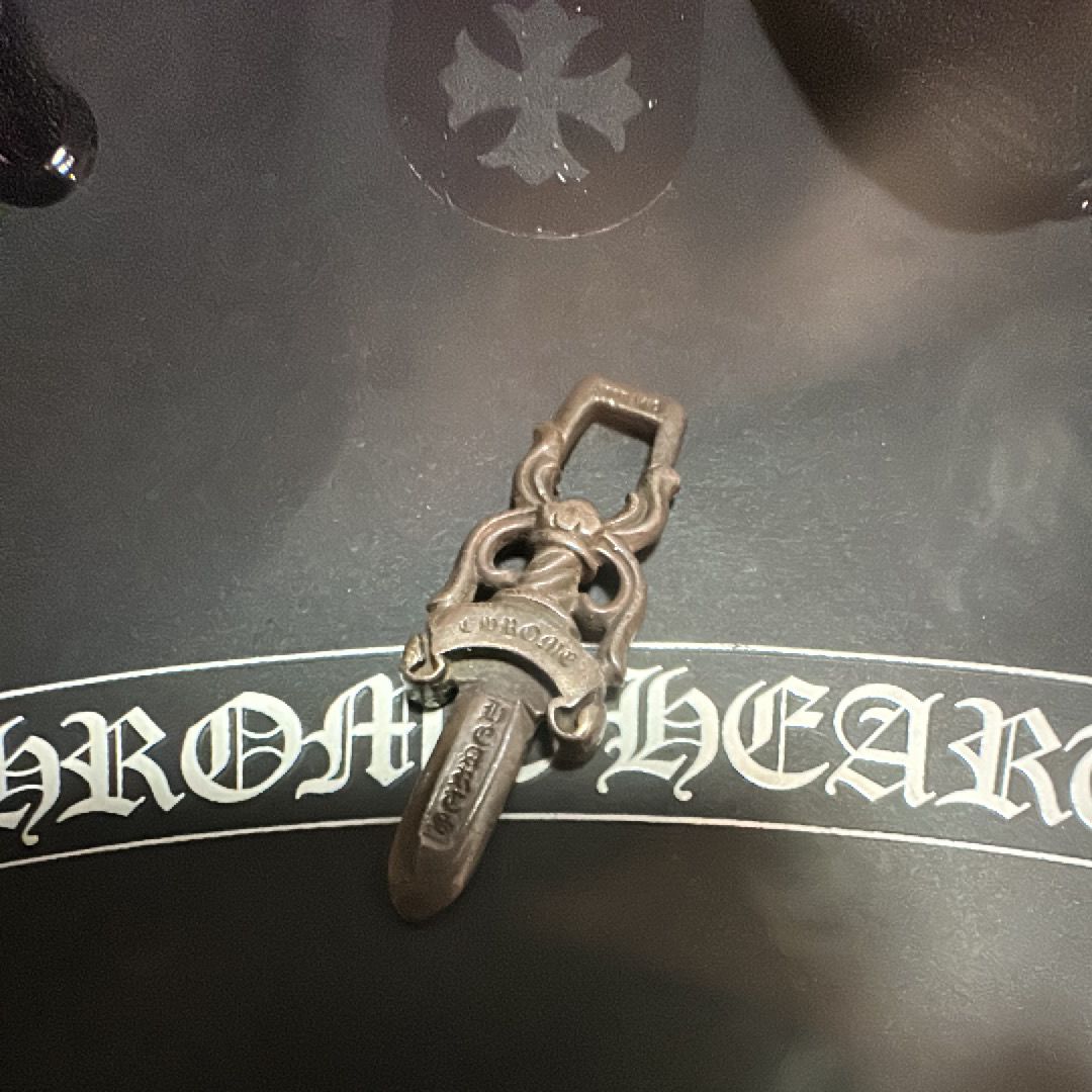 Chrome Hearts #10 Dagger Pendant "Silver"