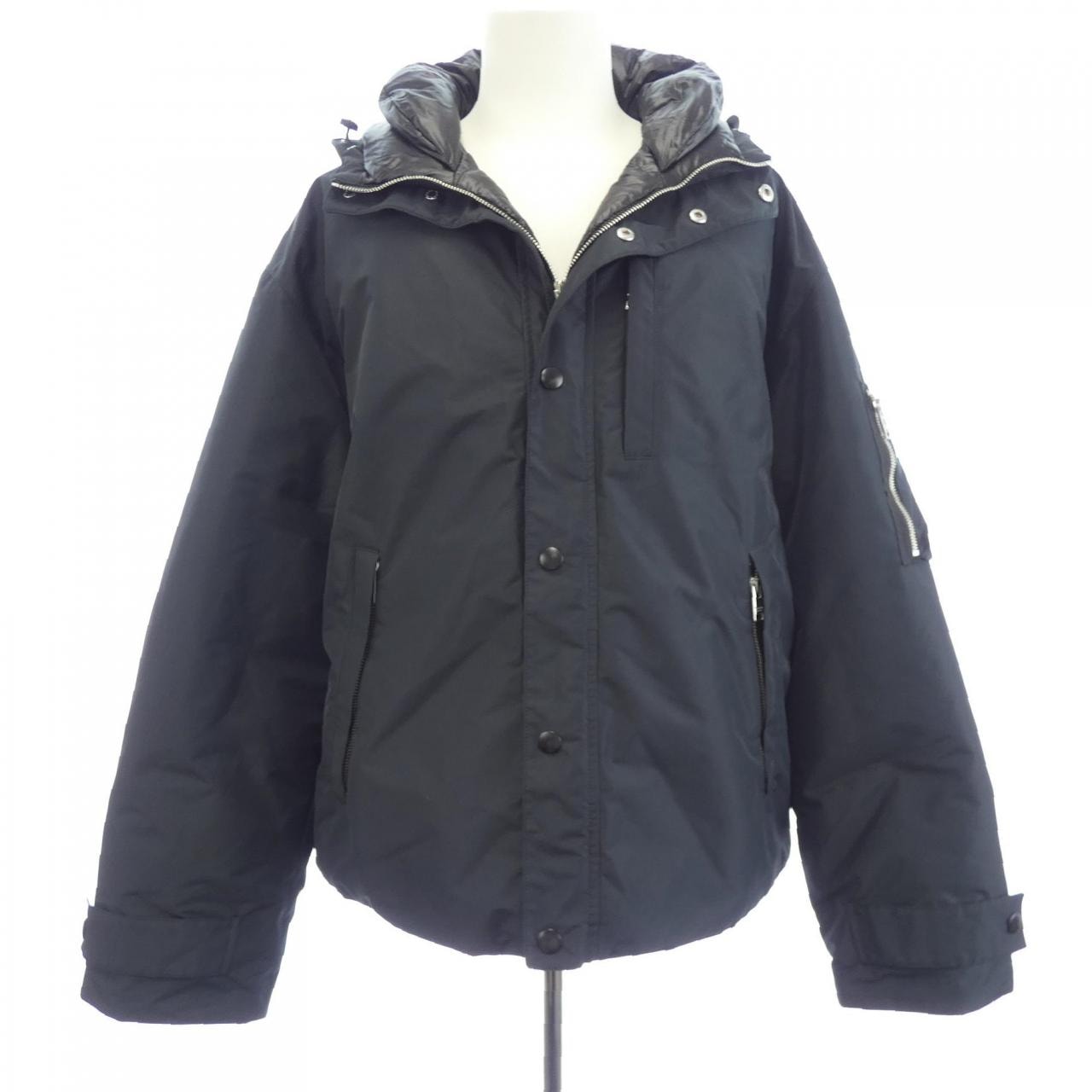 プラダ PRADA SGC689 SOOO 1X02 ダウンジャケット