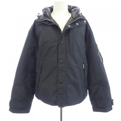 プラダ PRADA SGC689 SOOO 1X02 ダウンジャケット