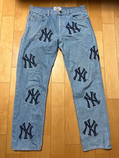 Supreme New York YankeesTM Regular Jean "Blue"