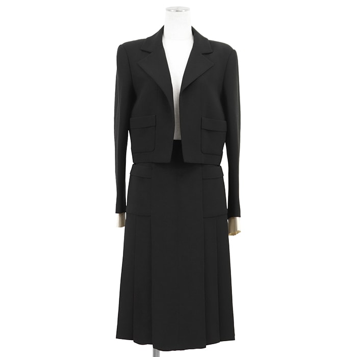 CHANEL シャネル セットアップ サイズ 40 レディース P51350/P51351 ジャケット スカート シルク100% クロップド ロゴ COCOマーク チャーム バックファスナー ブラック 黒 フランス製 カール・ラガーフェルド期