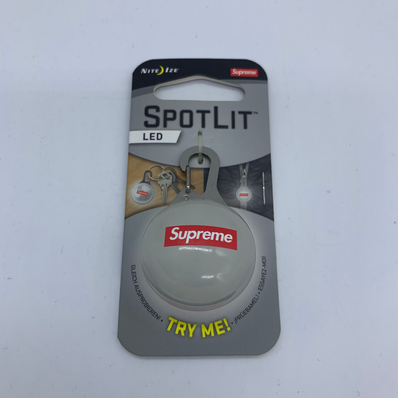 Supreme Spotlight Keychain "Red"
