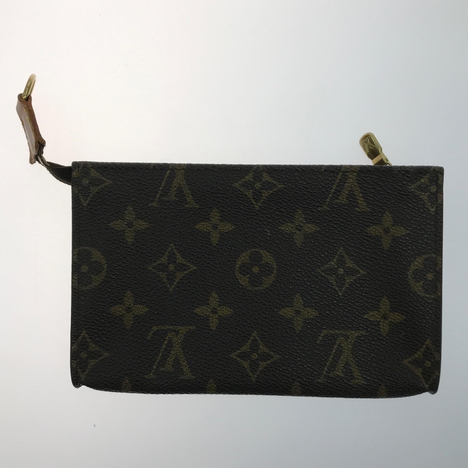 Louis Vuitton Pochette Accessoires Monogram (Old Model)