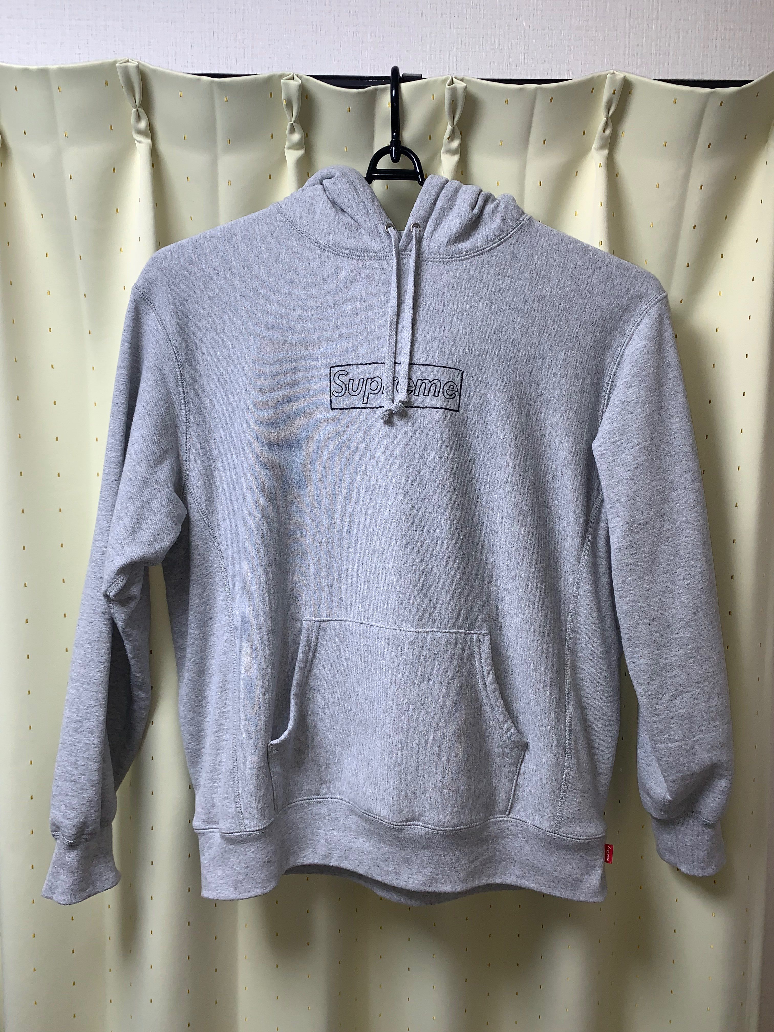 Supreme KAWS Chalk Logo Hooded Sweatshirt "Grey"(2021)