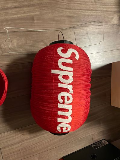 Supreme Hanging Lantern "Red"