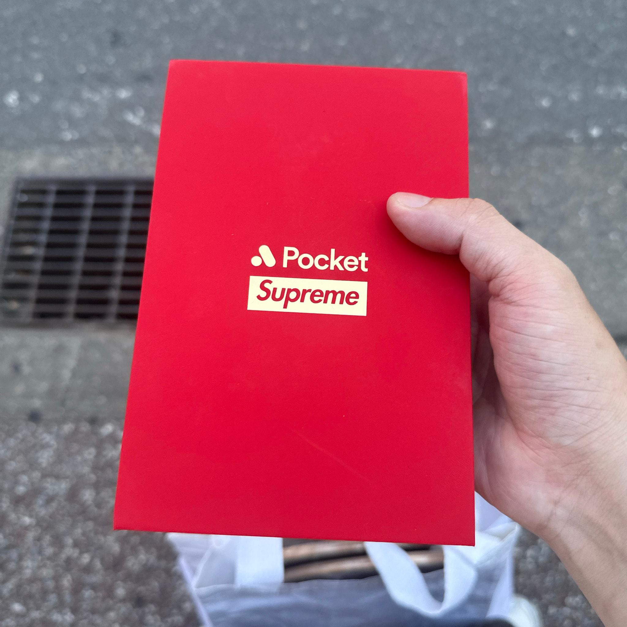 Supreme x Analogue Pocket "Gold"