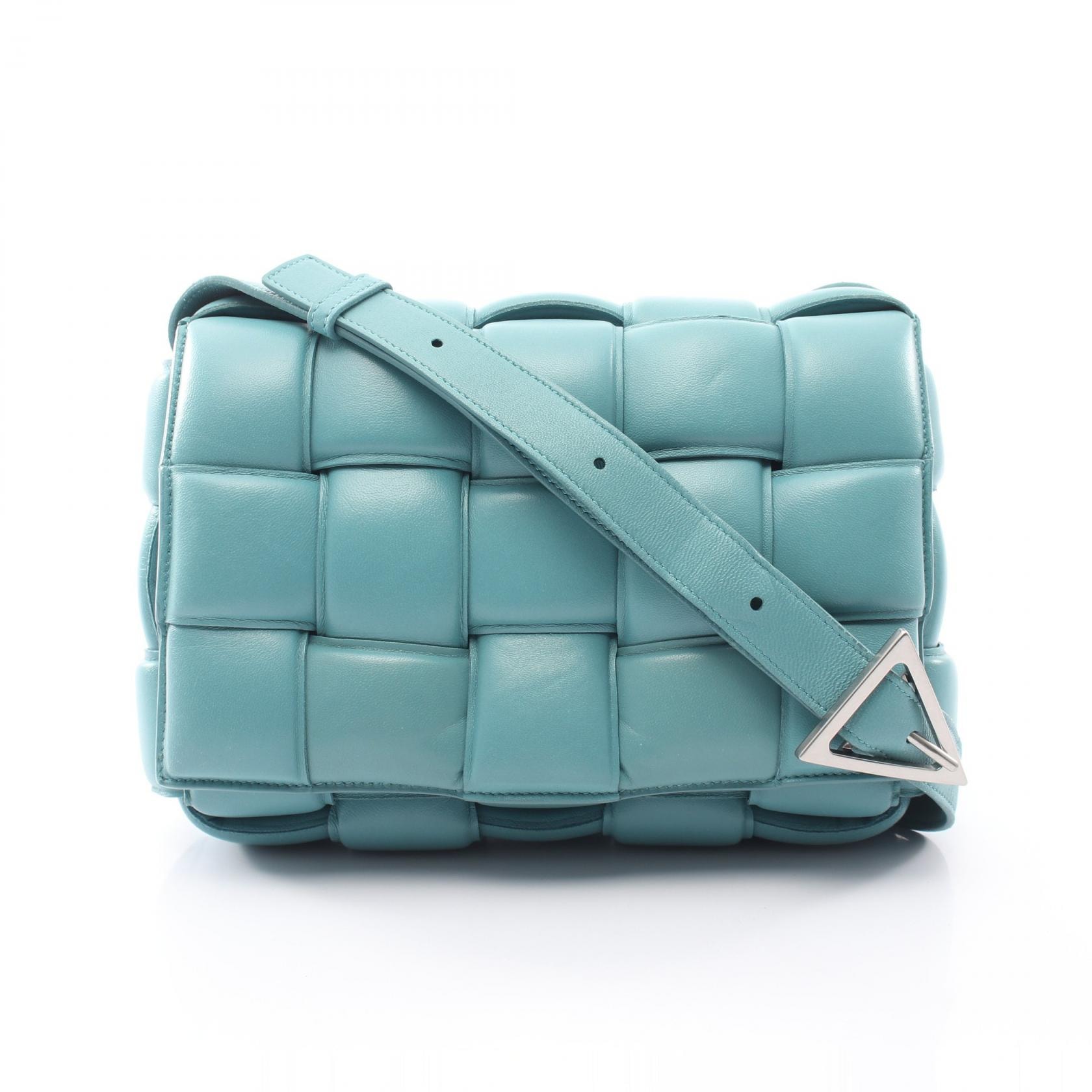 ボッテガヴェネタ BOTTEGA VENETA パデット カセット イントレチャート ショルダーバッグ バッグ レザー レディース ブルー系 591970 【中古】