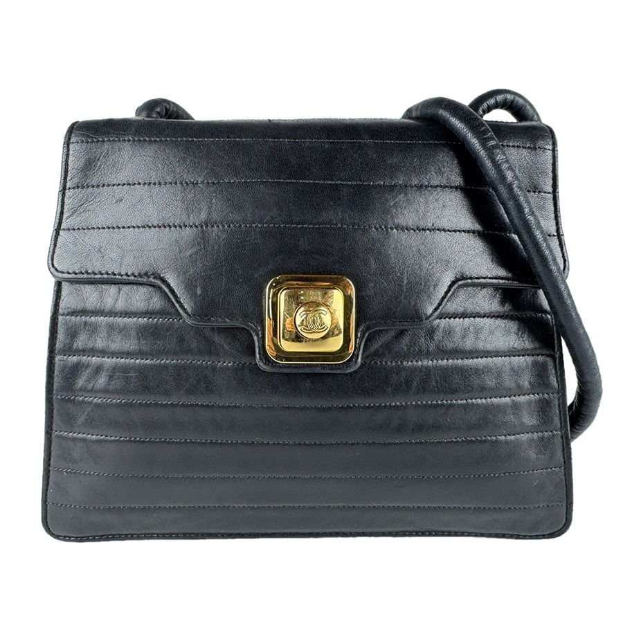 シャネル CHANEL ショルダーバッグ レザー ブラック レディース【中古】 z9253
