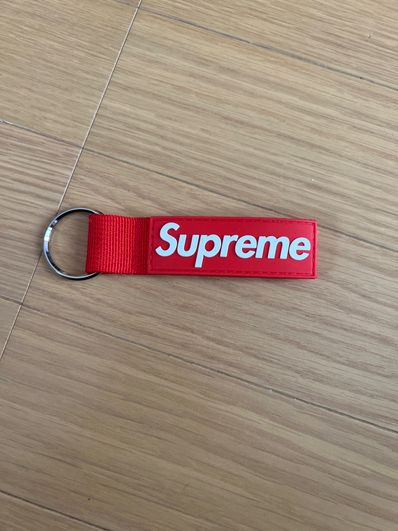 Supreme Webbing Keychain "Red" (20FW)